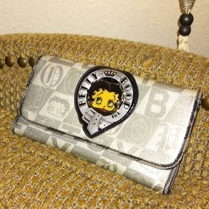 Sassy Betty Boop Genuine Leather Trifold